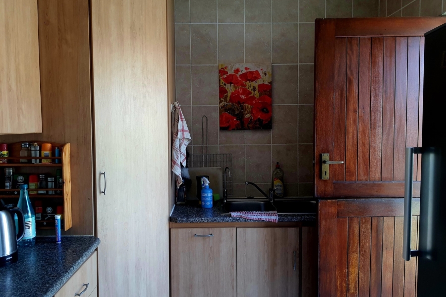 3 Bedroom Property for Sale in Fraaiuitsig Western Cape